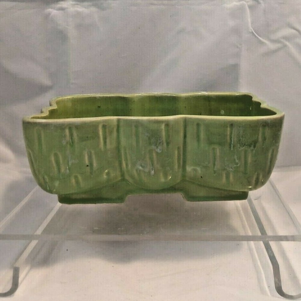 Vintage UPCO Ungemach Pottery Co USA Drip Glaze Green Mid Century Planter 105-7"